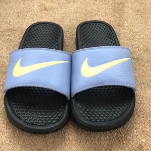 Nike slides